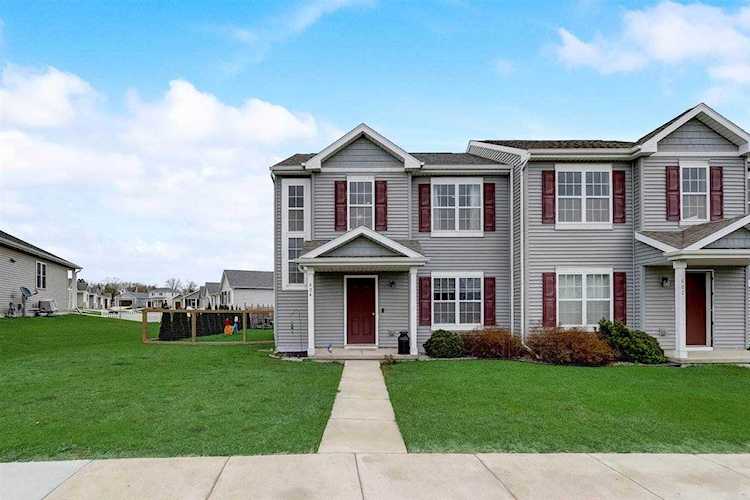 604 W Avalon Rd Columbus, WI 53925