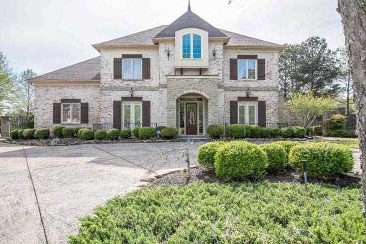 1849 Grove Trail Cv Germantown, TN 38139