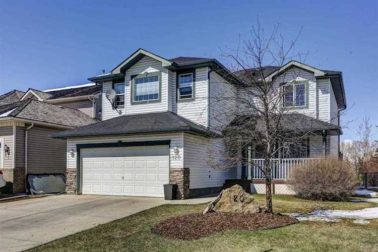 120 Woodside Crescent NW Airdrie, AB T4B 2K4