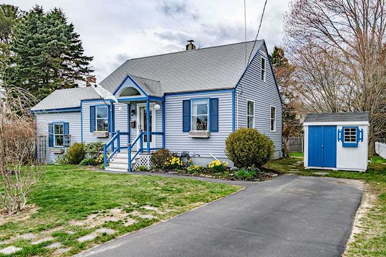 29 Farm Hill RdCape ElizabethME04107home for sale Photo 1