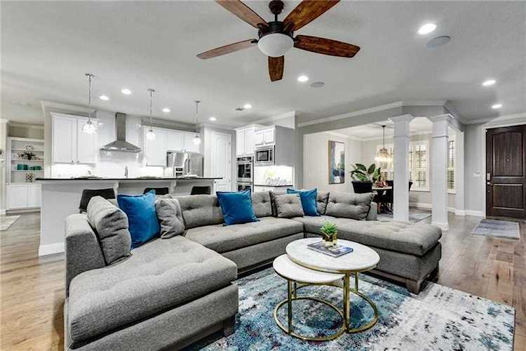421 Davis Mountain CIR Georgetown, TX 78633