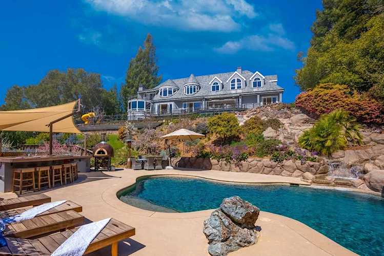 23454 Sunset Dr Los Gatos, CA 95033