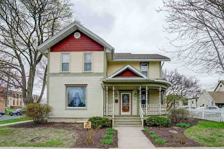 101 S 4th St Stoughton, WI 53589