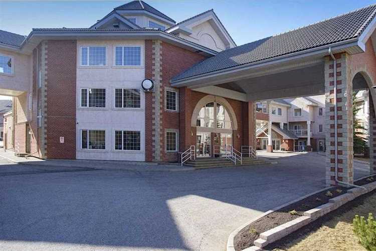 223 Tuscany Springs Blvd NW #365 Calgary, AB T3L 2M2
