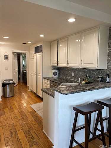 4430 Noble Avenue #201, Sherman Oaks, CA 91403 | RubyHome Photo 1