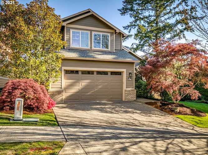 15585 SW Snowy Owl Ln Beaverton, OR 97007