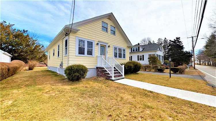 520 Middle Hwy Barrington, RI 02806