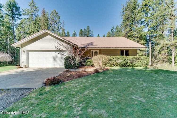 15557 Pinewood Way Hayden, ID 83835