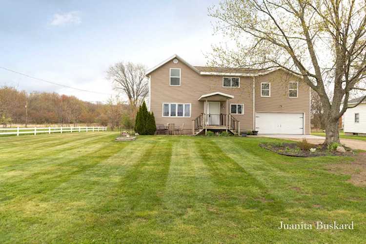 4747 48th St Holland, MI 49423
