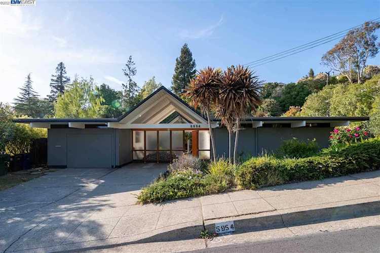 5954 Greenridge Rd Castro Valley, CA 94552