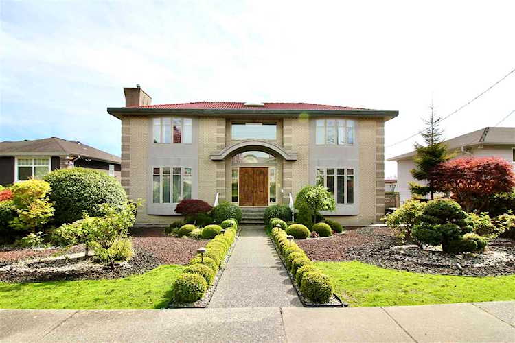 6628 Kitchener Street Burnaby, BC V5B 2J6
