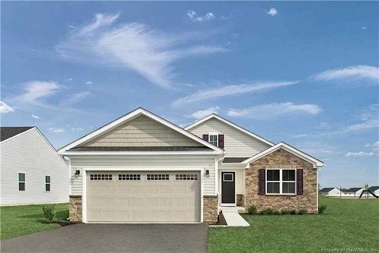 MM DS Healy Ave Gloucester, VA 23061