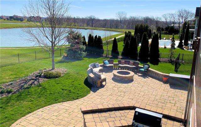 8035 Breckenridge Dr Kansas City, MO 64152