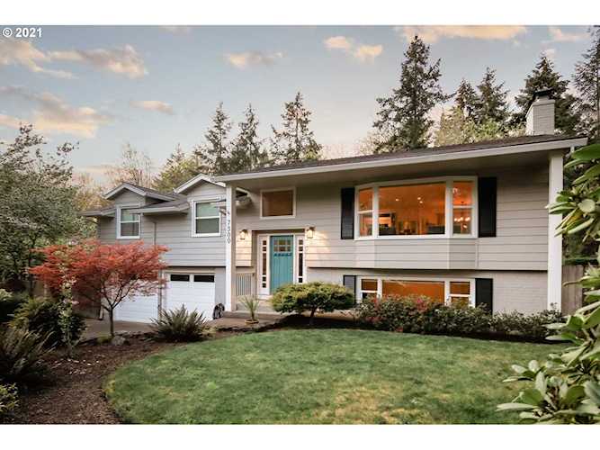 7300 SW Hyland Ct Beaverton, OR 97008