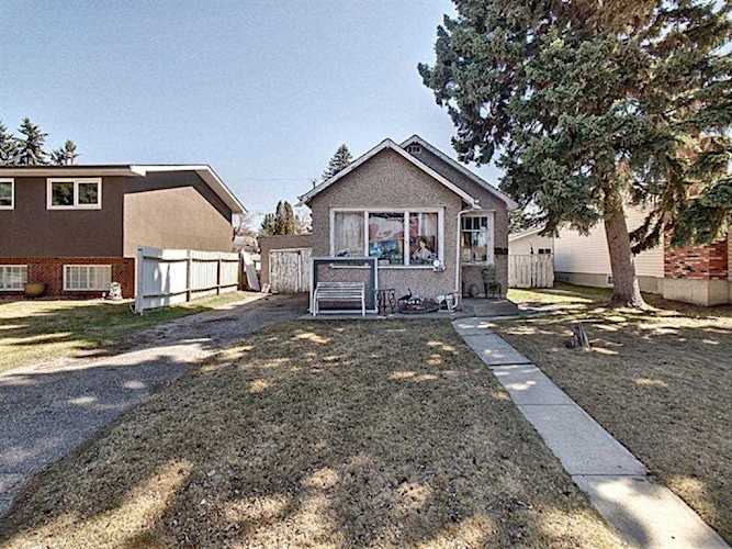 916 18A St NE Calgary, AB T2E 4W4