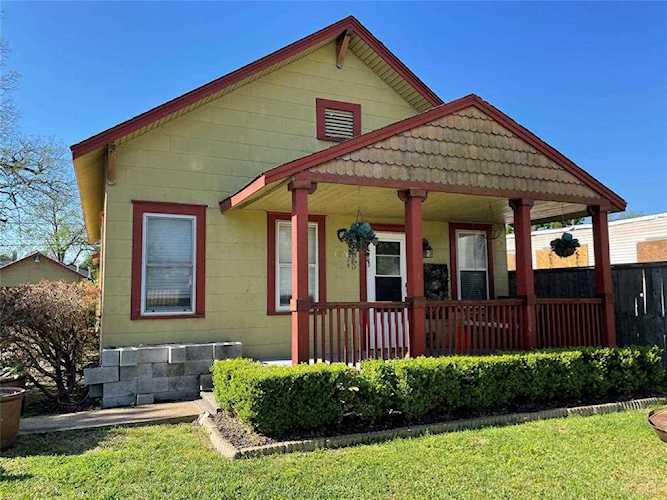 1020 E 28th St Houston, TX 77009