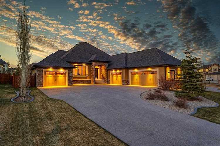 429 Silverado Ranch Manor SW Calgary, AB T2X 0V2