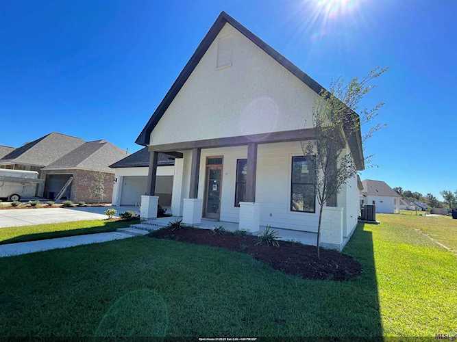 1126 Camellia Way Denham Springs, LA 70726 | MLS 2021006314 Photo 1