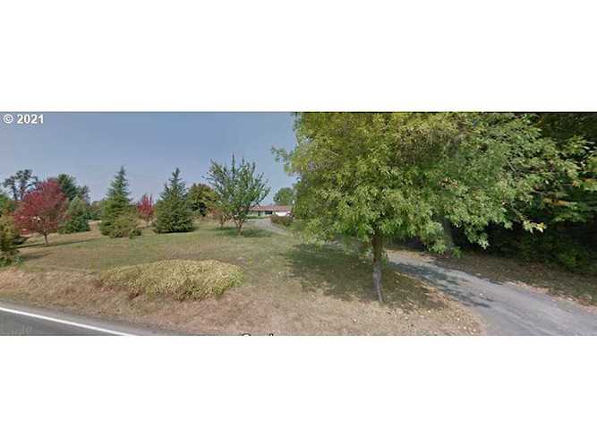 2210 NE Lockwood Creek Rd La Center, WA 98629