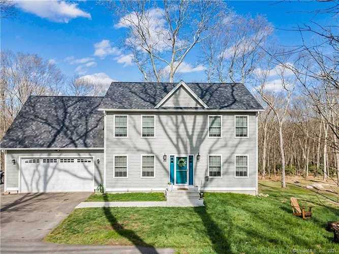 134 Briar Hill Road Groton, CT 06340