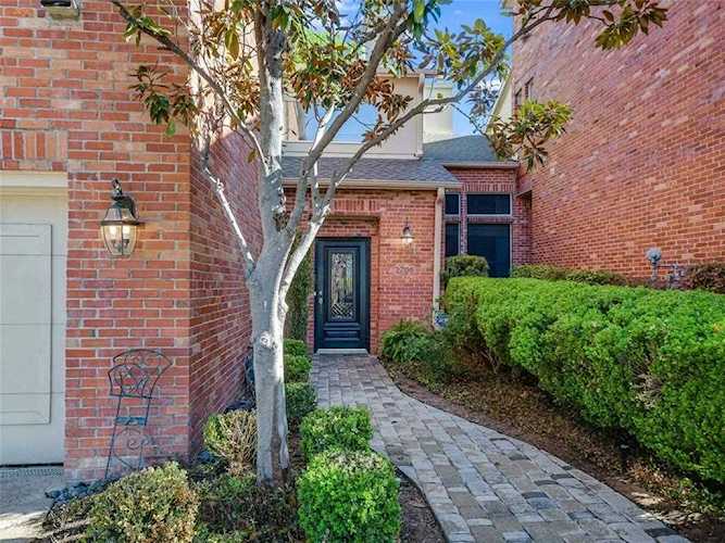 2706 W 35th ST Austin, TX 78703
