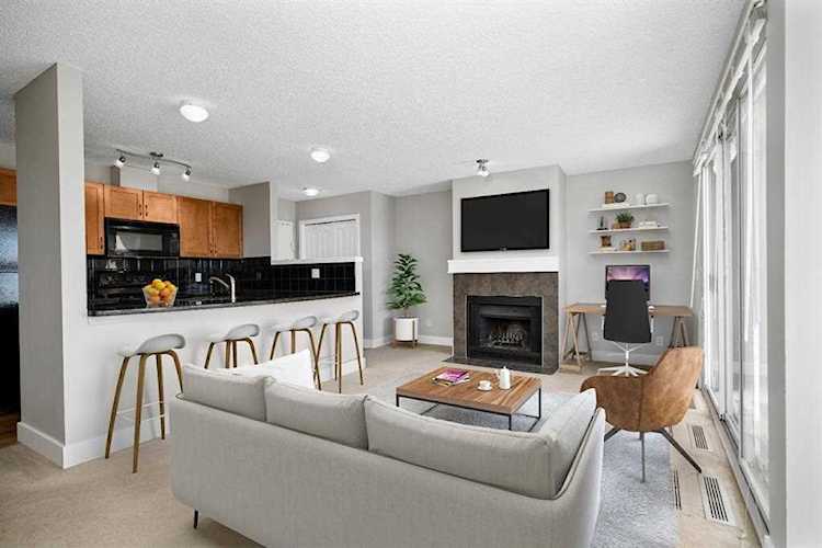 216 Village Terrace SW #5 Calgary, AB T3H 2L4