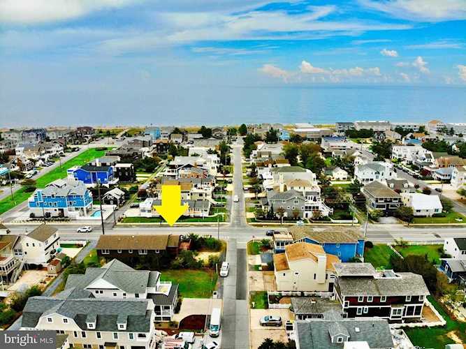 201 3rd St Bethany Beach, DE 19930