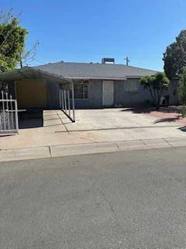 4937 W Mackenzie Drive Phoenix, AZ 85031 | MLS 6219815 Photo 1