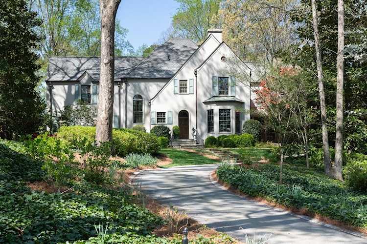 3179 Rockingham Dr Atlanta, GA 30327