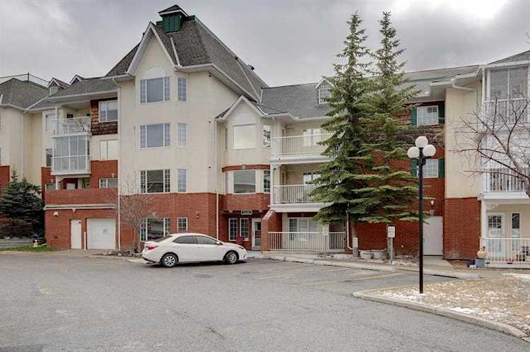3315 Sienna Park Green SW #3315 Calgary, AB T3H 3N7