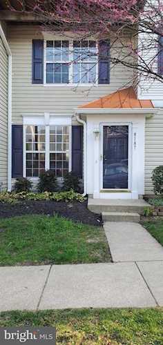 8187 Halley Ct Lorton, VA 22079 | MLS ® VAFX1191730 Photo 1