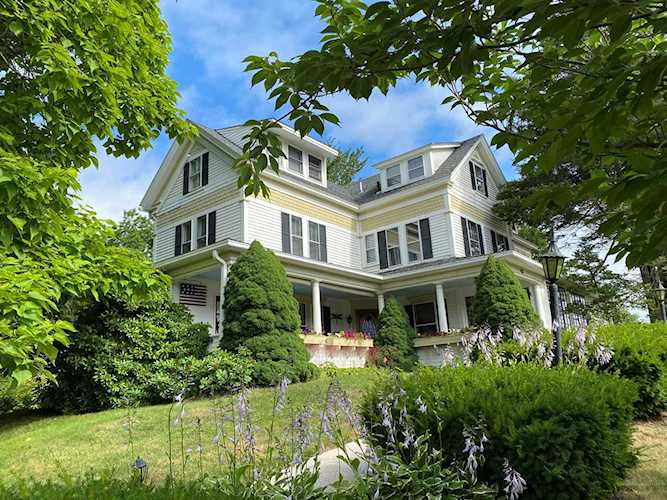 433 Main St Ogunquit, ME 03907