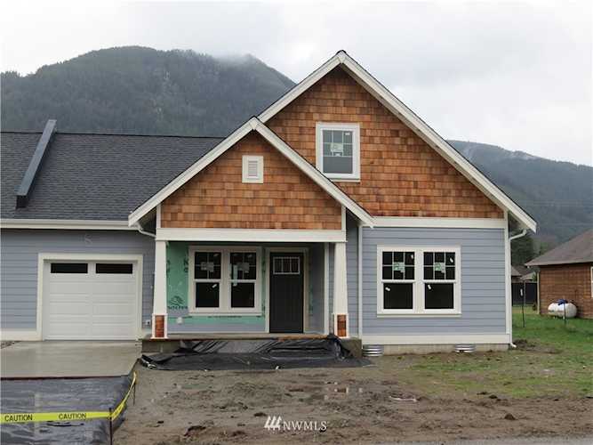 760 Commercial Ave Darrington, WA 98241