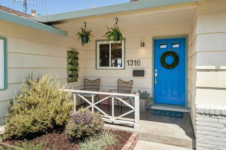 1316 Meadow Road West Sacramento, CA 95691
