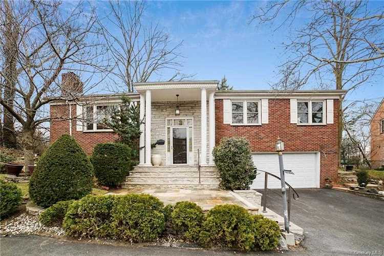 5435 Arlington Avenue Bronx, NY 10471