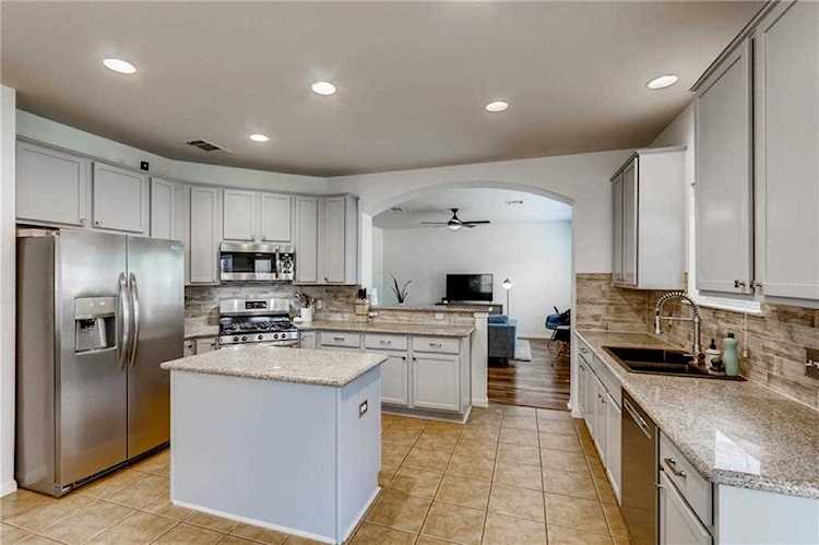 718 Crane Canyon PL Round Rock, TX 78665