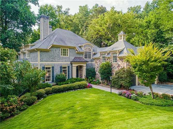 5070 N Ivy NE Atlanta, GA 30342