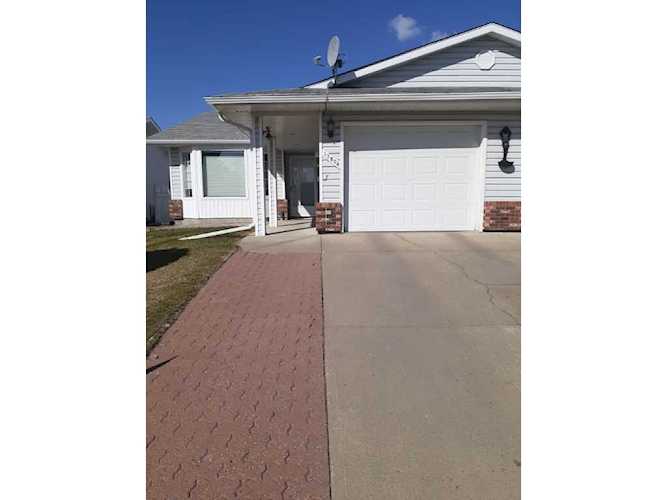 13804 75 Street Edmonton, AB T5C 3R3