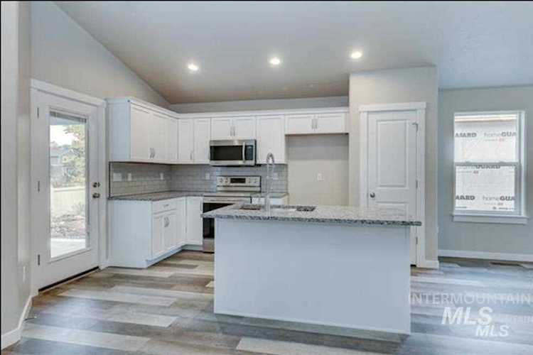 2 Park Ave. Kuna, ID 83634