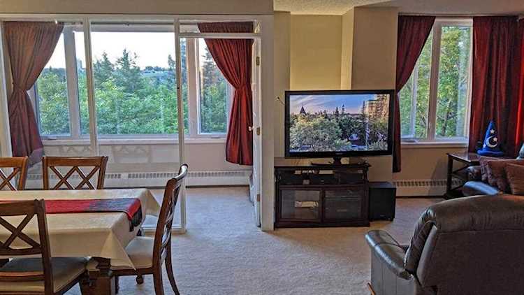 310 8 St SW #470 Calgary, AB T2P 3P3