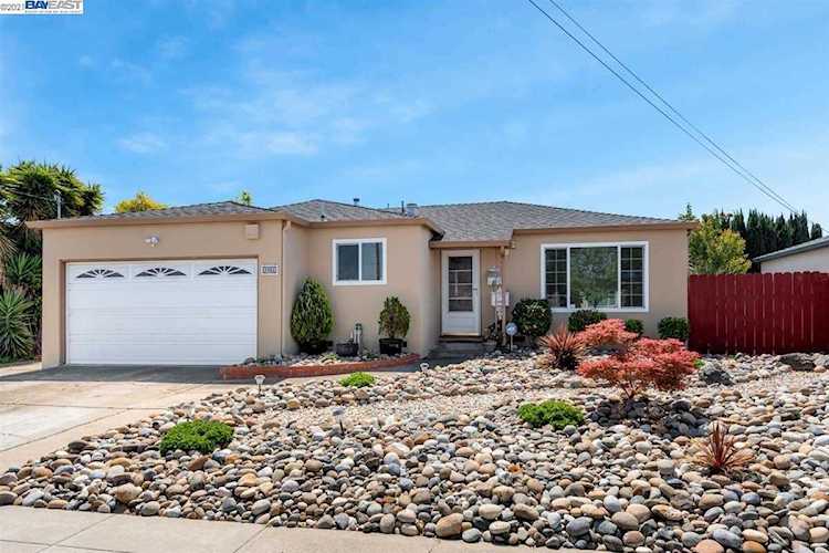 4462 Crestwood St Fremont, CA 94538