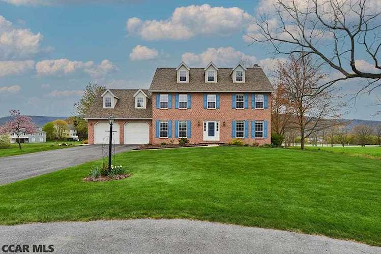122 Kaywood Drive Boalsburg, PA 16827