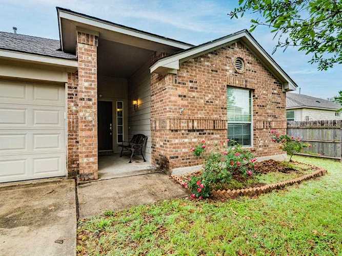 261 Wildcat Draw Buda, TX 78610