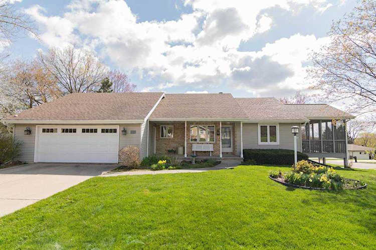 1305 Lincoln Ave Stoughton, WI 53589