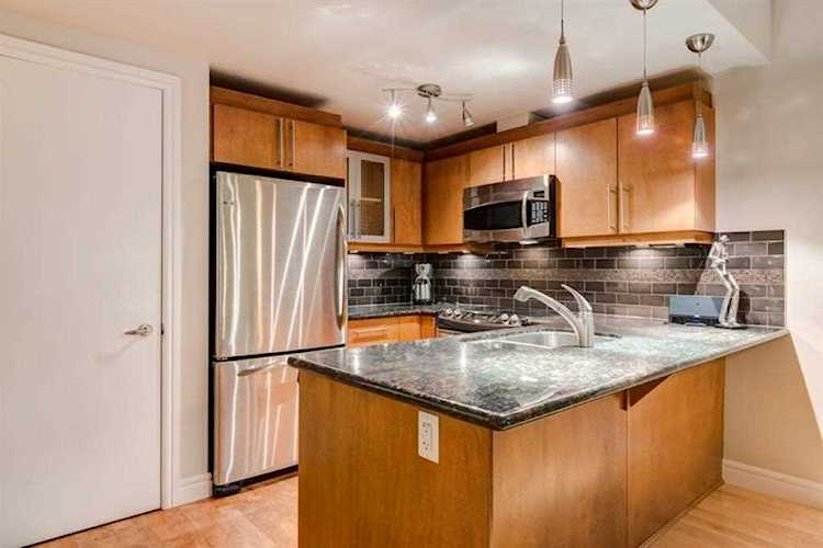 817 15 Ave SW #206 Calgary, AB T2R 0H8