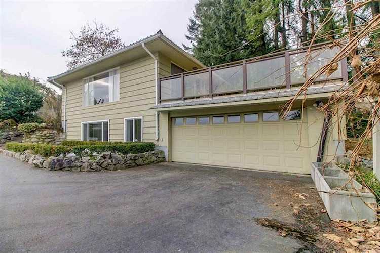 675 Inglewood Avenue West Vancouver, BC V7T 1X4