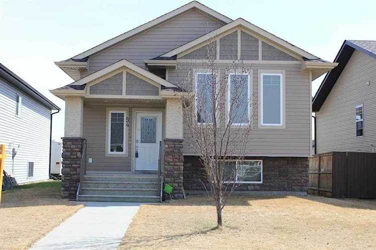 54 Mackenzie Crescent Lacombe, AB T4L 0B3