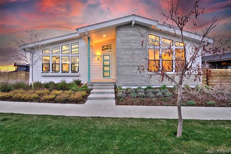 9253 E 61st Place Denver, CO 80238