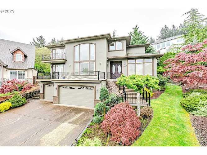 11063 SE Happy Valley Dr Happy Valley, OR 97086