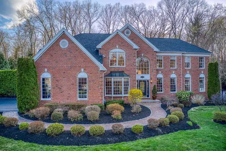 6 Bridle Ridge Drive Grafton, MA 01536